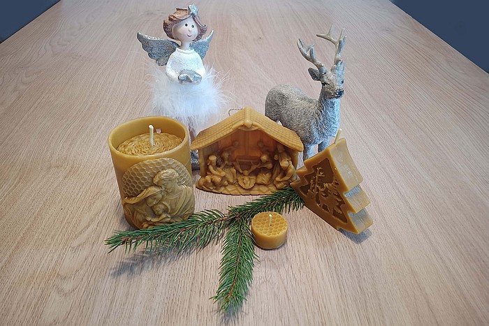 Kar&aacute;csonyi viaszterm&eacute;kek